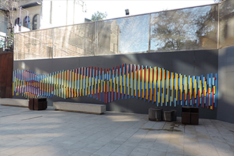 Centro Cultural Gabriela Mistral, Santiago, Plazoleta interior